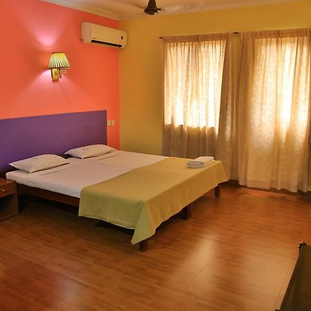 Hotel Srinivas Kochi Esterno foto