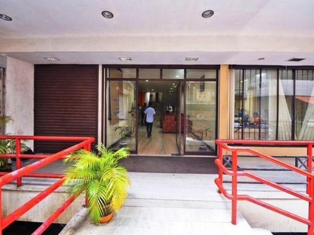 Hotel Srinivas Kochi Esterno foto
