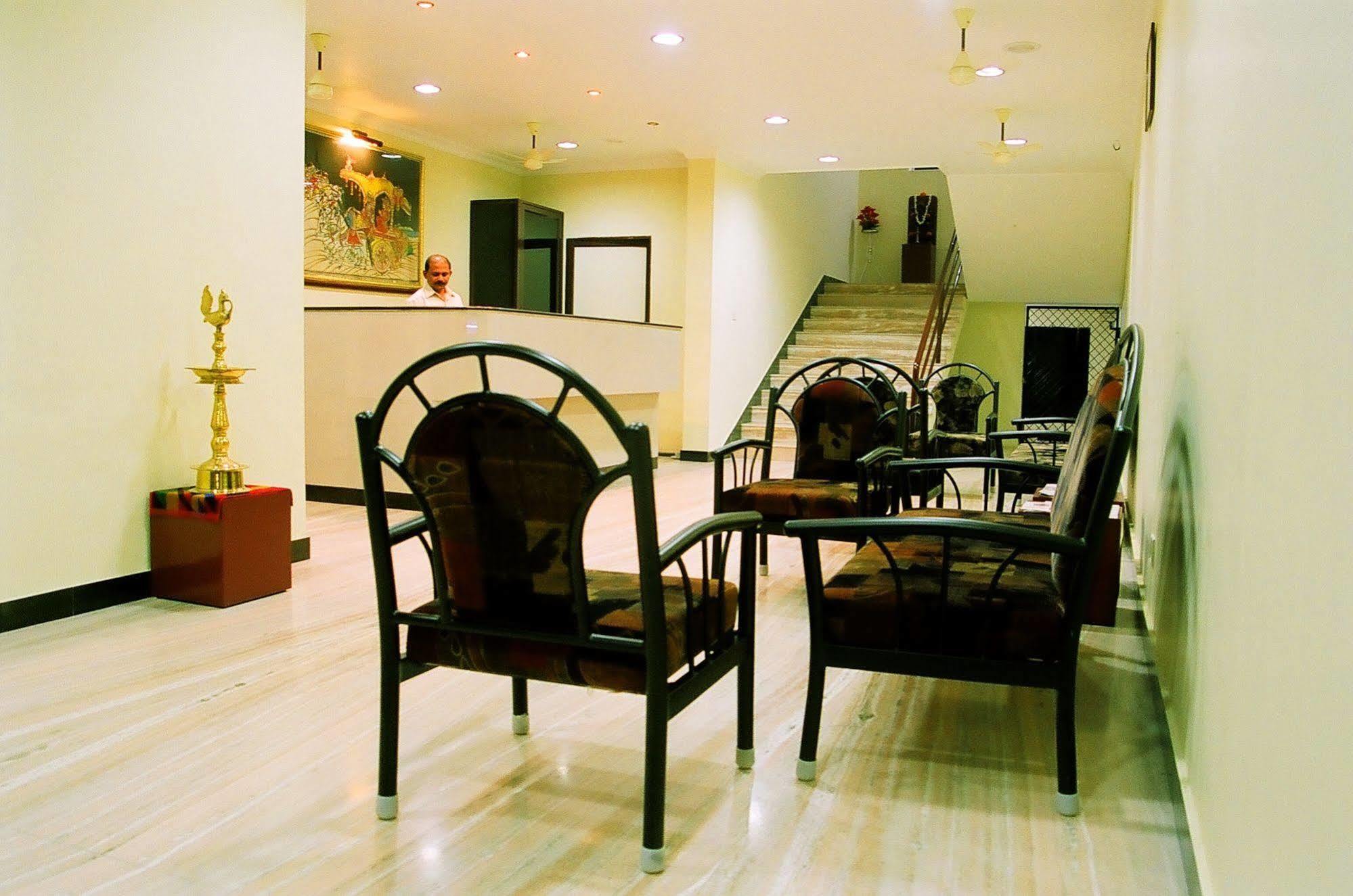 Hotel Srinivas Kochi Esterno foto