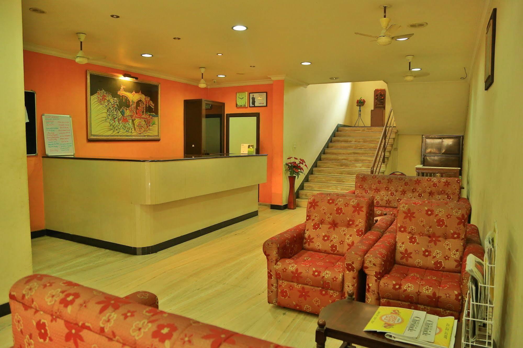 Hotel Srinivas Kochi Esterno foto